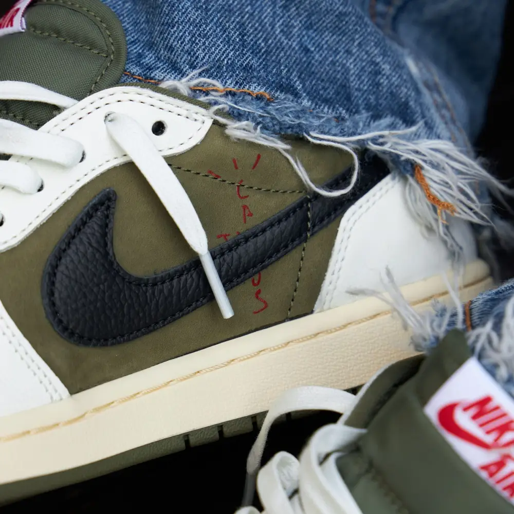 Air Jordan 1 Low OG x Travis Scott SP 'Medium Olive' 