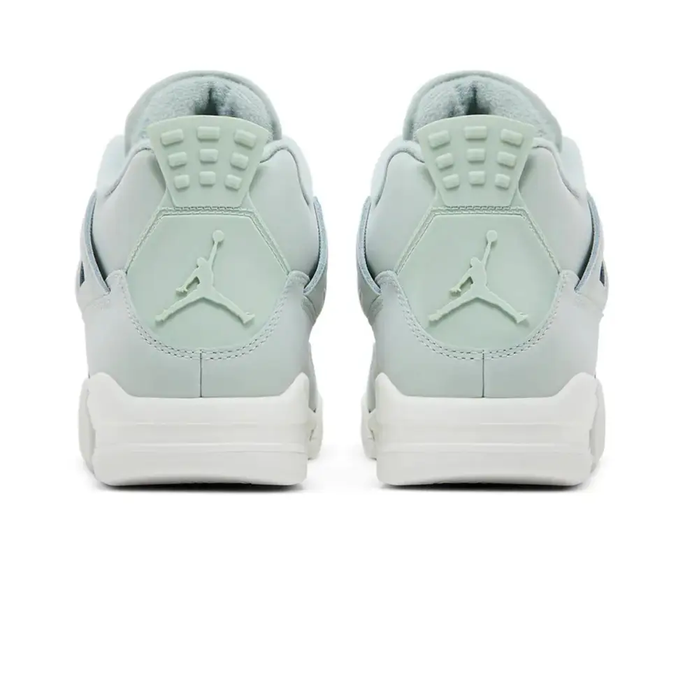 Air Jordan 4 Wmns Retro 'Seafoam Sail' 