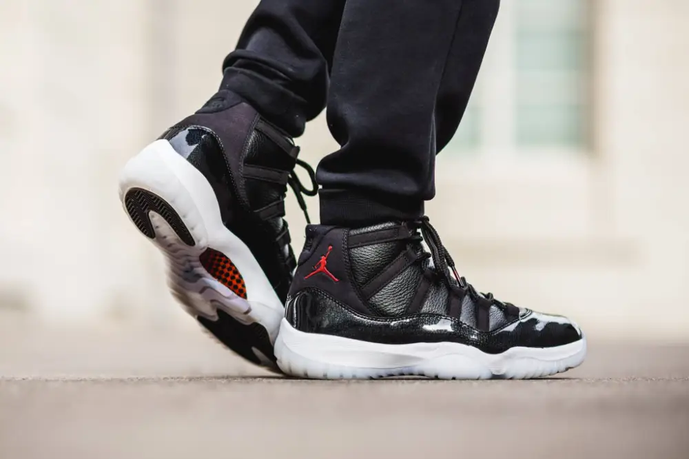 Air Jordan Air 11 '72-10'