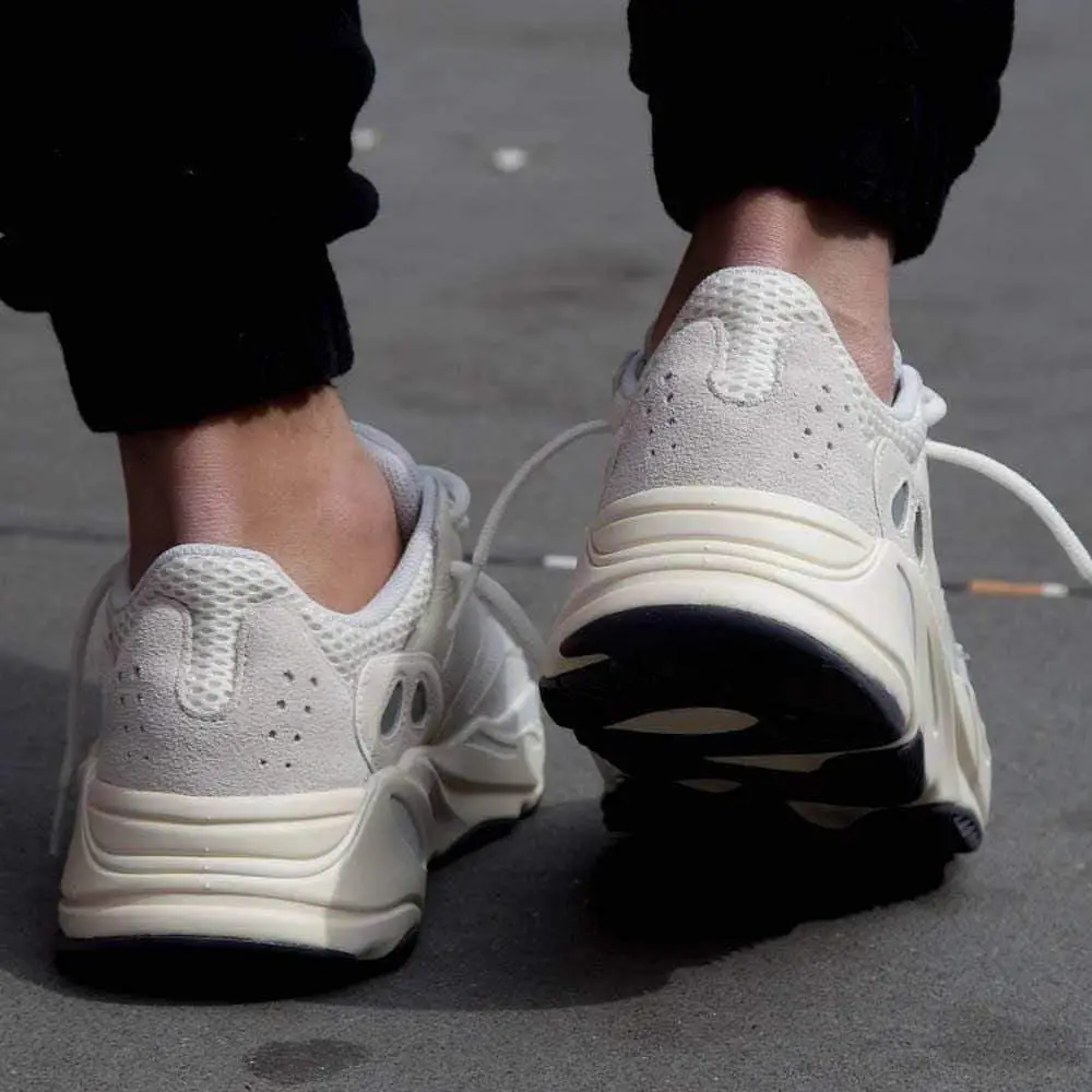 Adidas Yeezy Boost 700 Analog 