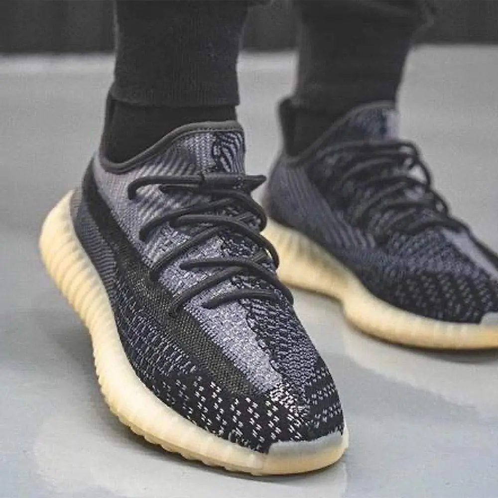 Yeezy Boost 350 V2 'Carbon' 