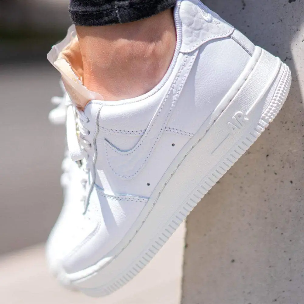 Nike Wmns Air Force 1 Low '07 LX 'Bling' 