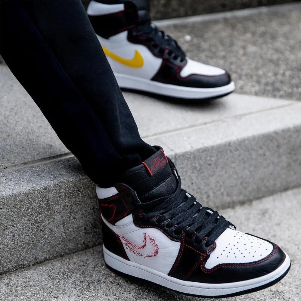 Air Jordan 1 Retro High OG 'Defiant' 