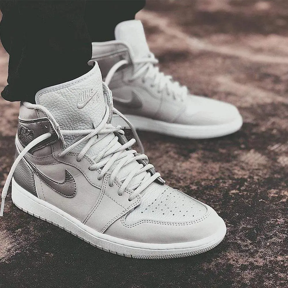 Air Jordan 1 Retro High CO Japan Neutral Grey 
