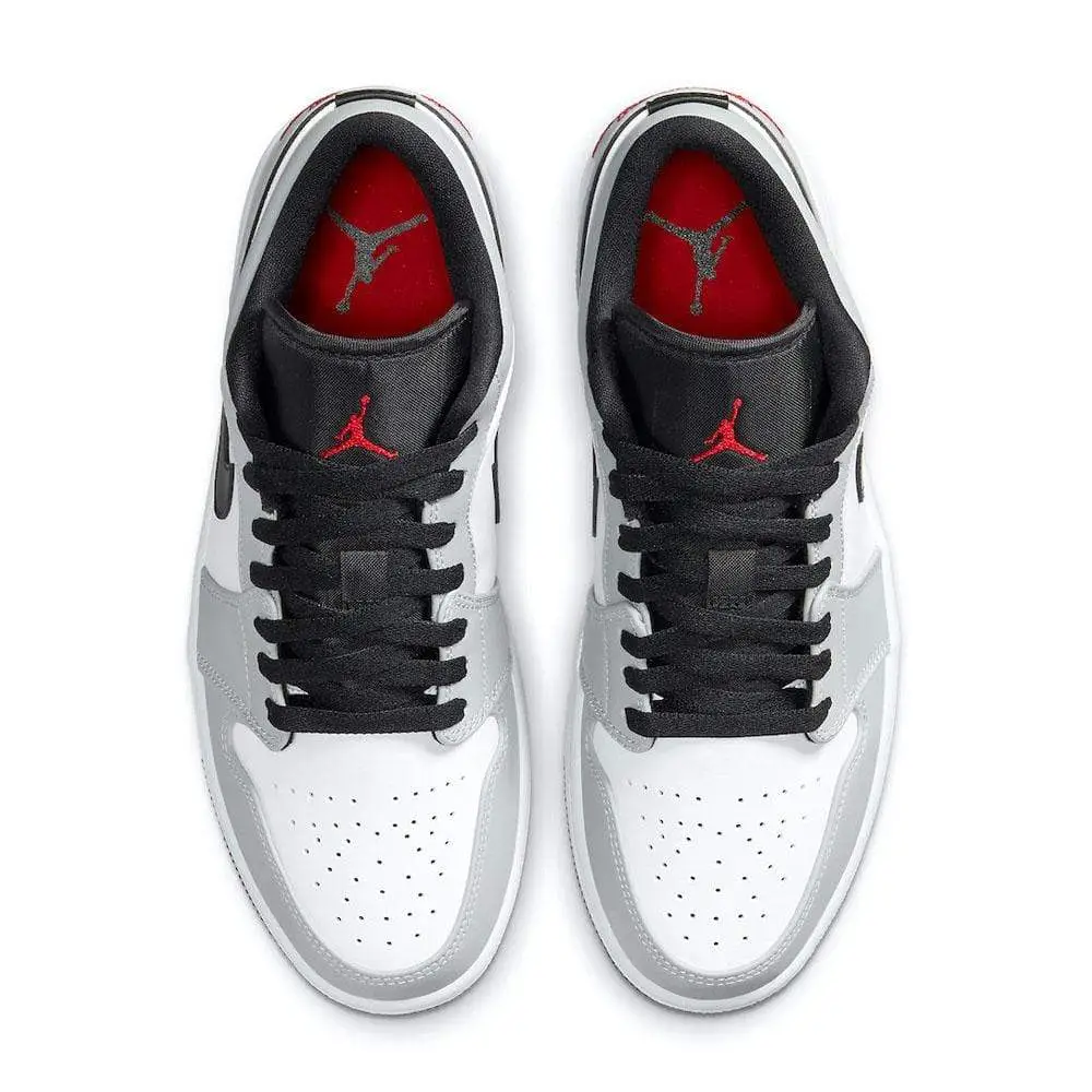 Air Jordan 1 Low “Light Smoke Grey” 