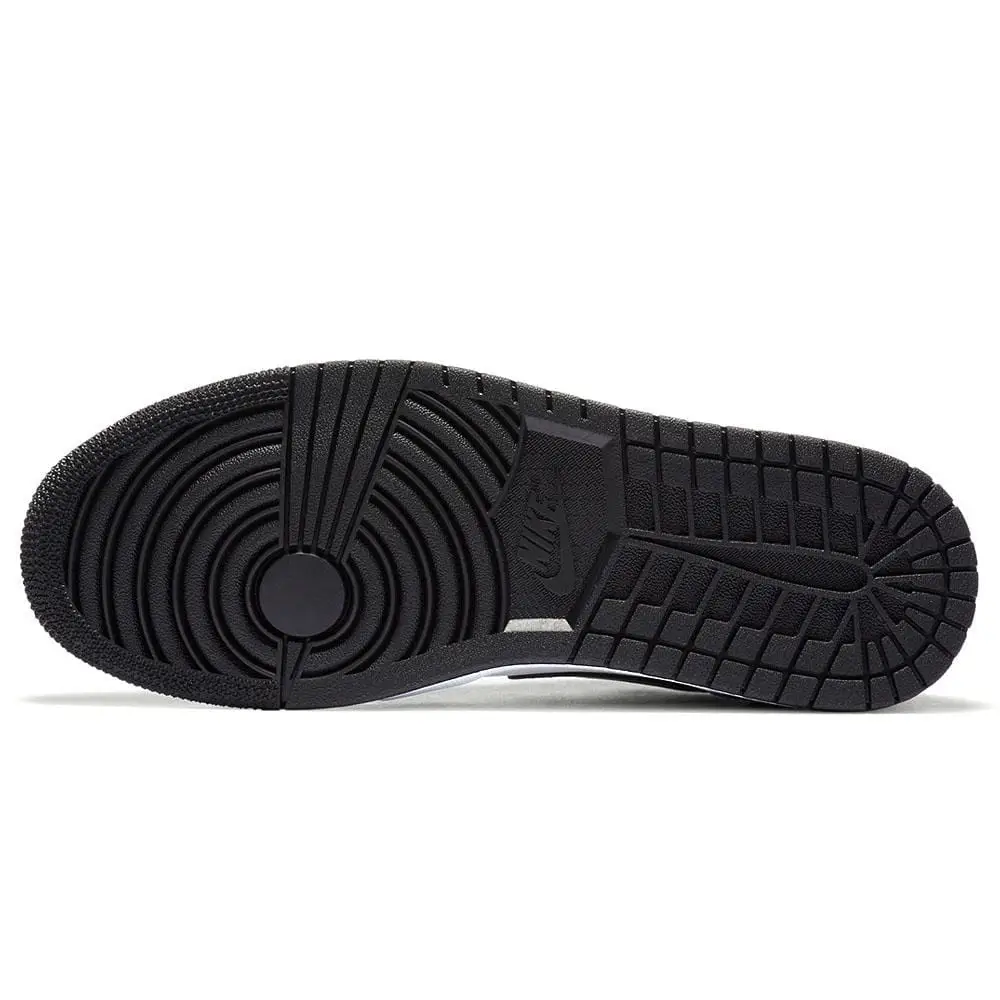 Air Jordan 1 Low “Light Smoke Grey” 