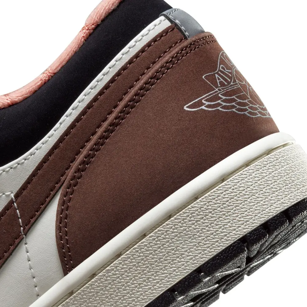 Air Jordan 1 Low 'Mocha' 