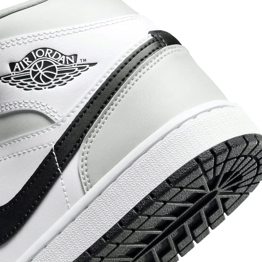 Air Jordan 1 Mid Wmns 'Light Smoke Grey' 