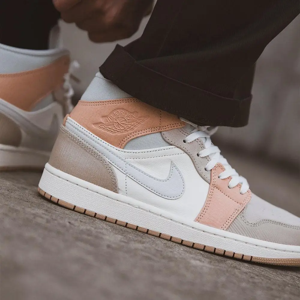 Air Jordan 1 Mid 'Milan' 
