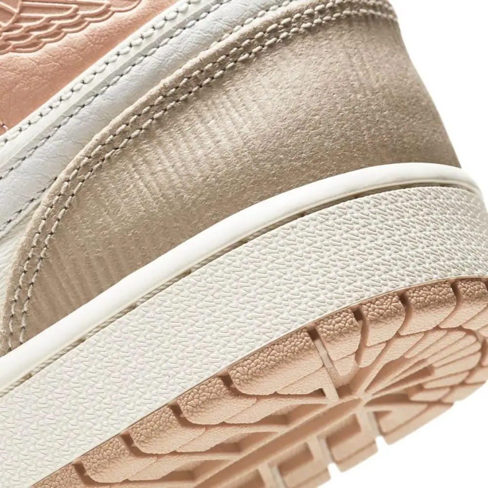 Air Jordan 1 Mid 'Milan' 