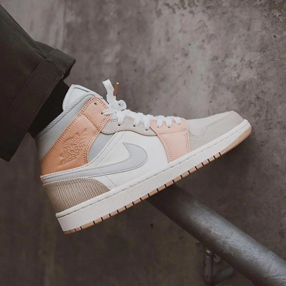 Air Jordan 1 Mid 'Milan' 