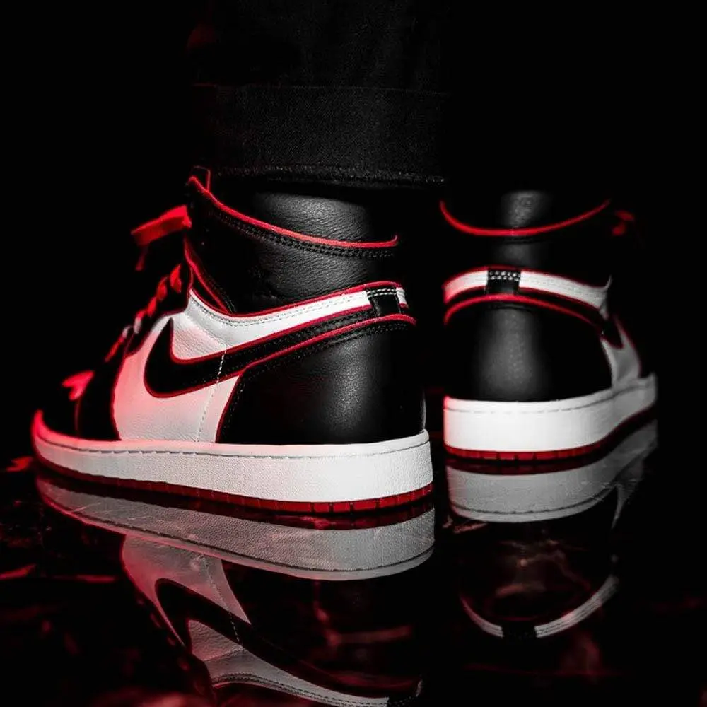Air Jordan 1 Retro High OG 'Meant To Fly' 