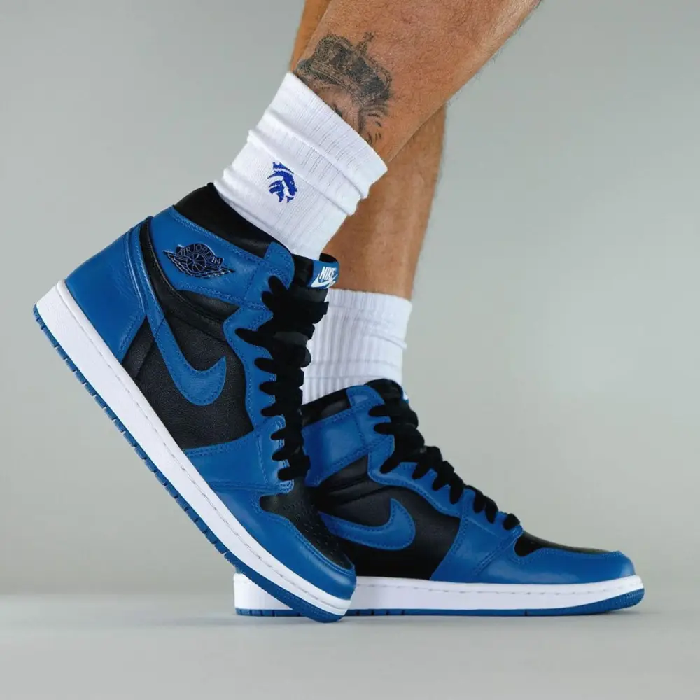 Air Jordan 1 Retro High OG 'Dark Marina Blue' 