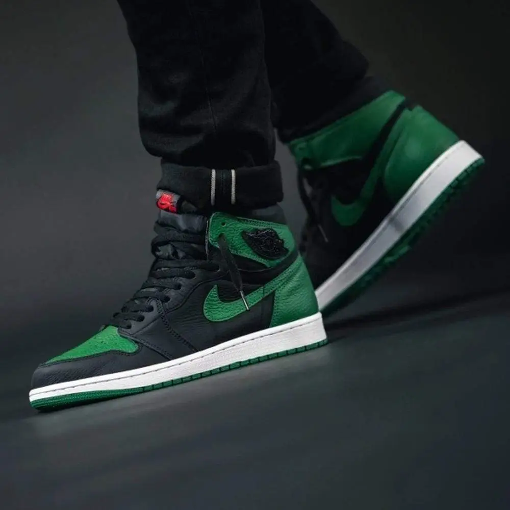 Air Jordan 1 Retro High OG 'Pine Green 2.0' 