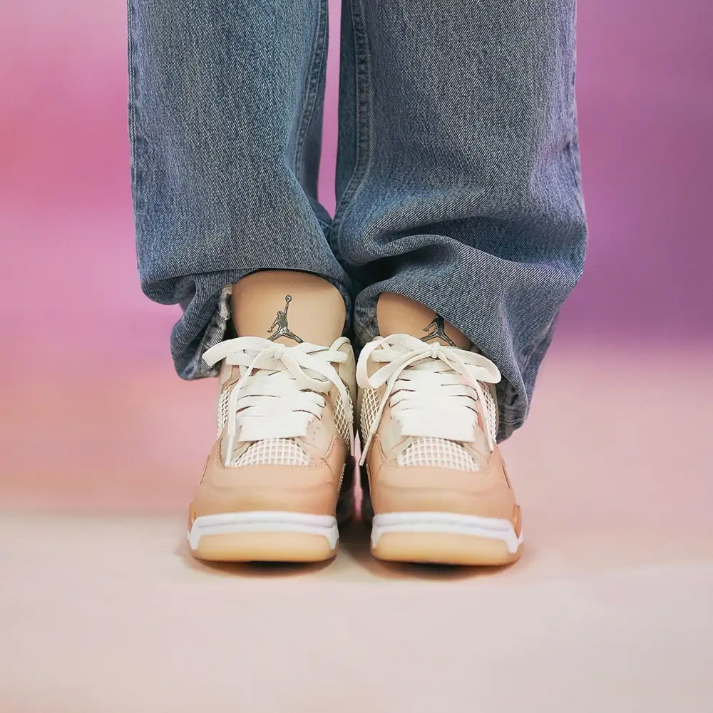 Air Jordan 4 Retro Wmns 'Shimmer' 