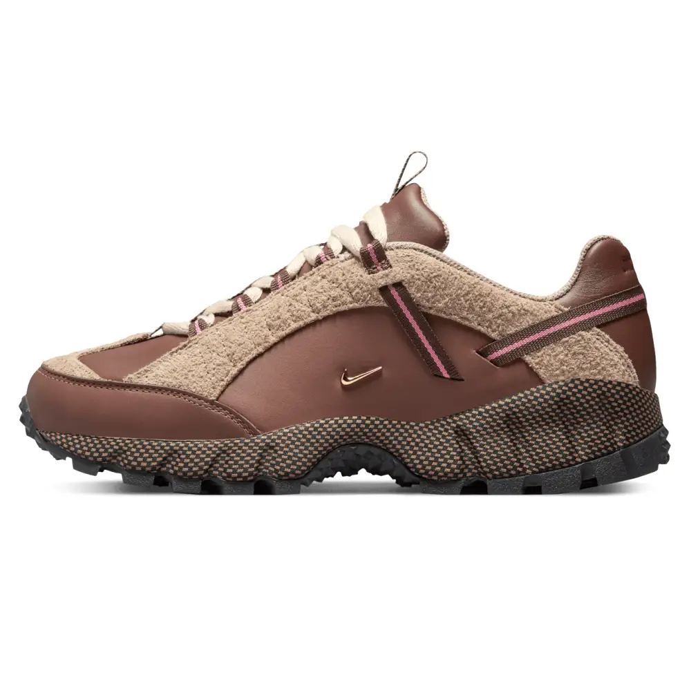 Jacquemus x Wmns Air Humara LX 'Brown' 68591616