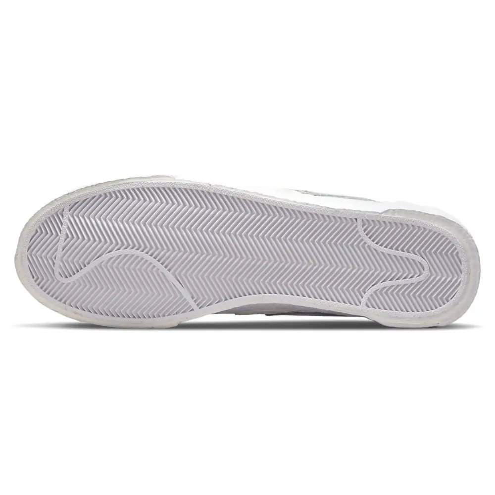 Kaws x sacai x Nike Blazer Low 'White Patent' 
