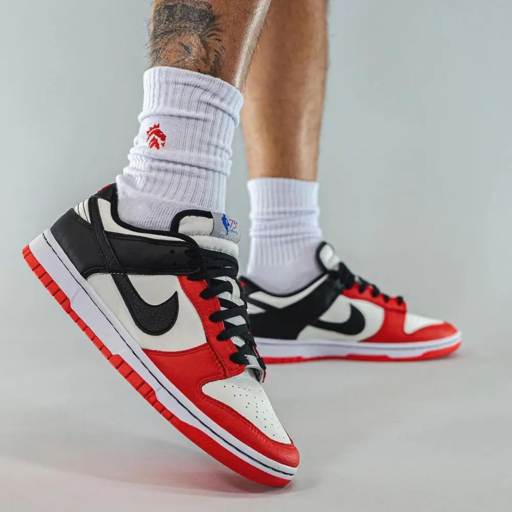 NBA x Nike Dunk Low EMB '75th Anniversary - Chicago' 