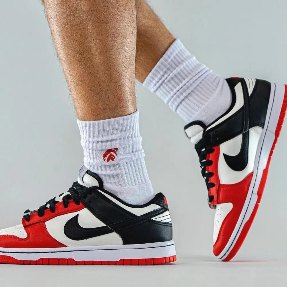 NBA x Nike Dunk Low EMB '75th Anniversary - Chicago' 