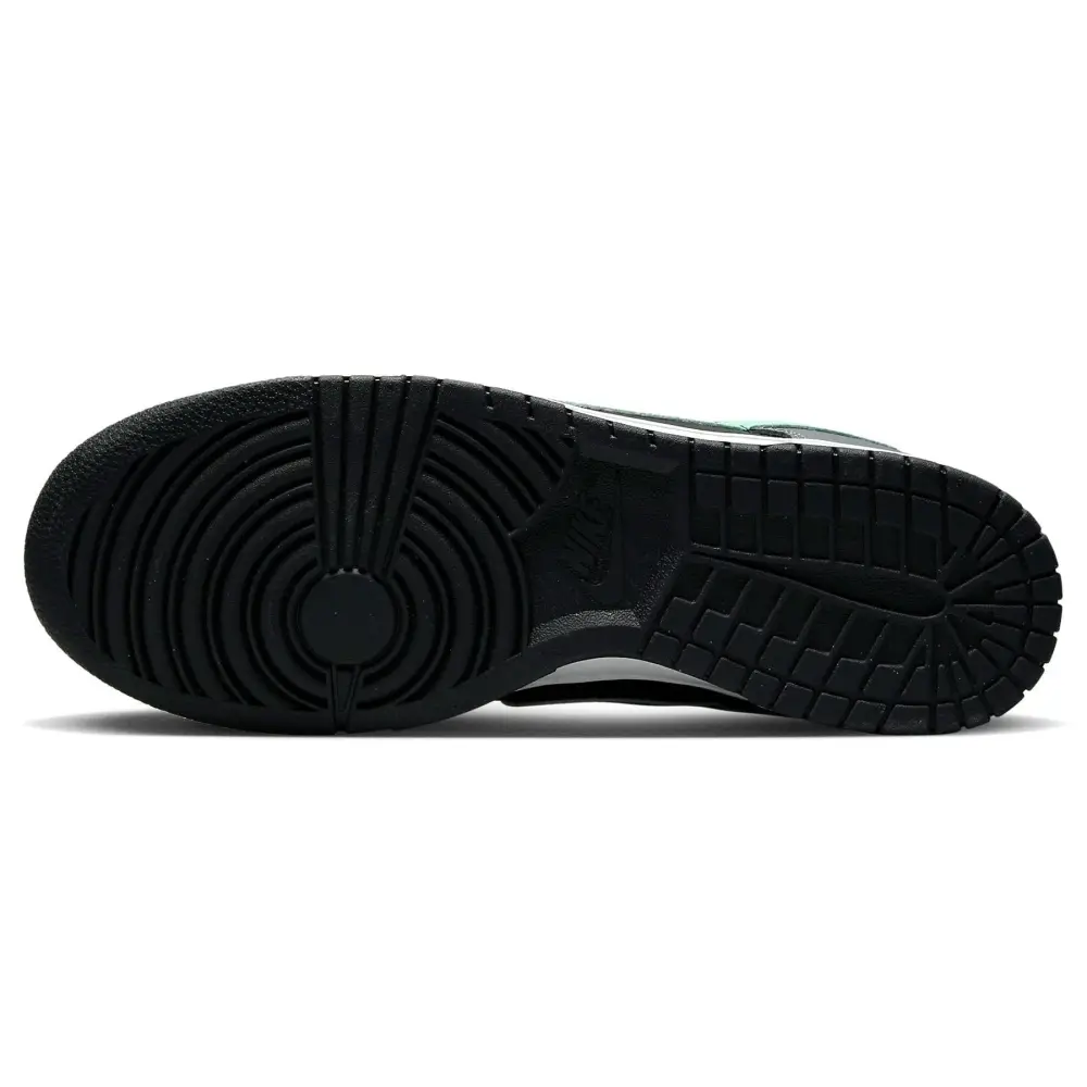 Nike Dunk Low 'Black Green Glow' 