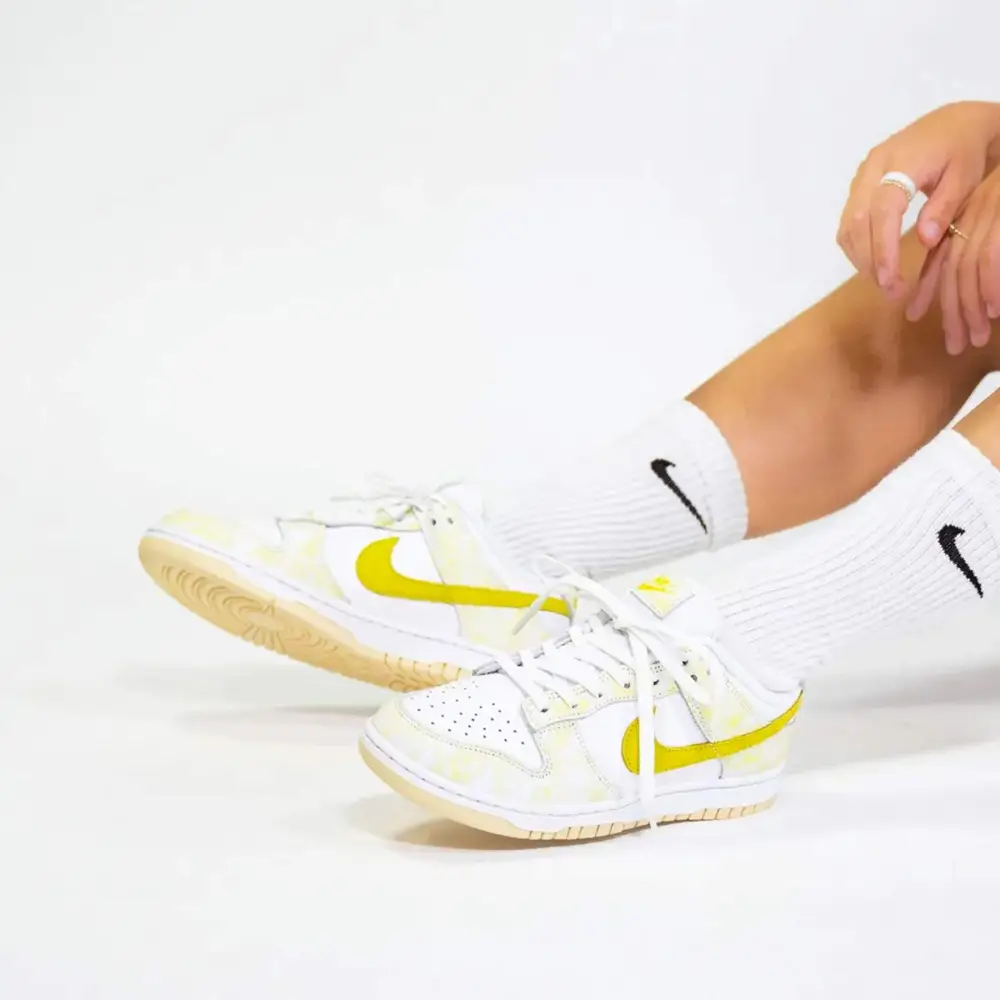 Nike Dunk Low OG Wmns 'Yellow Strike' 