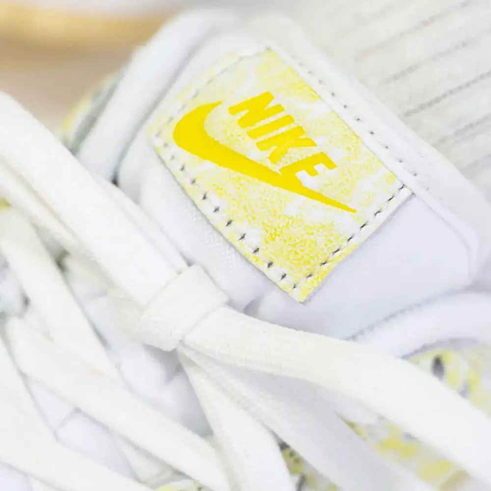 Nike Dunk Low OG Wmns 'Yellow Strike' 