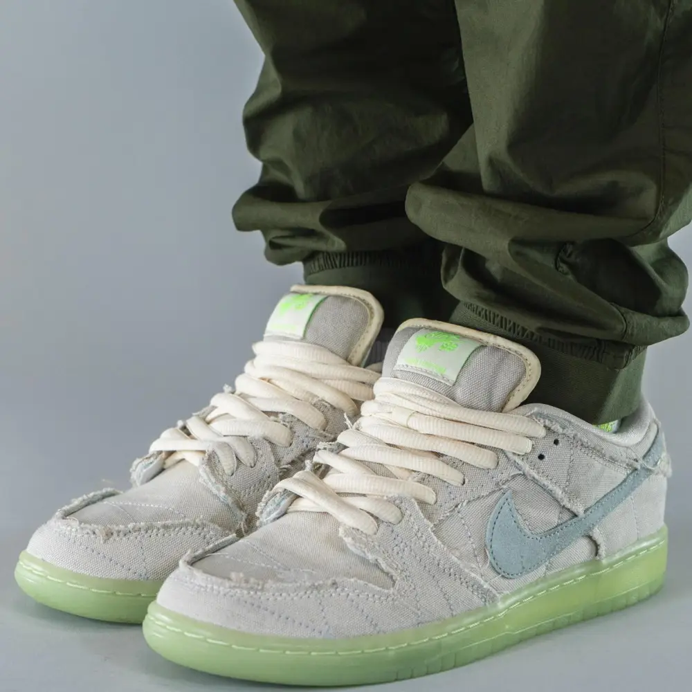 Nike Dunk Low SB 'Mummy' 