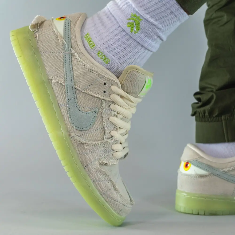 Nike Dunk Low SB 'Mummy' 