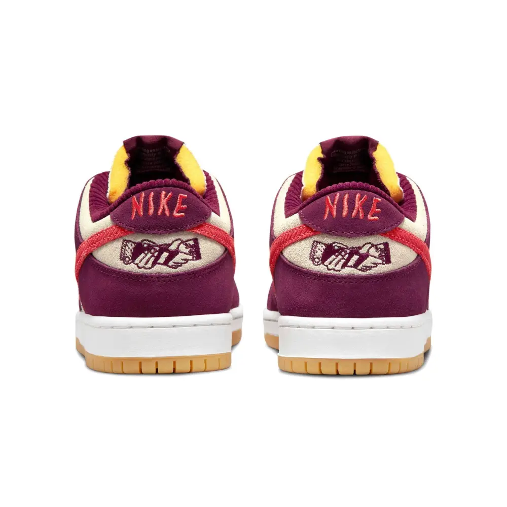 Nike SB Dunk Low 'Skate Like a Girl' 