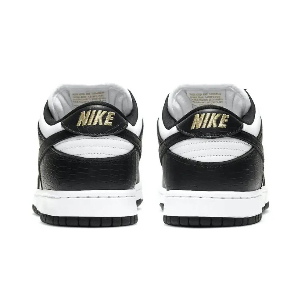 Supreme x Nike Dunk Low OG SB QS 'Black' 