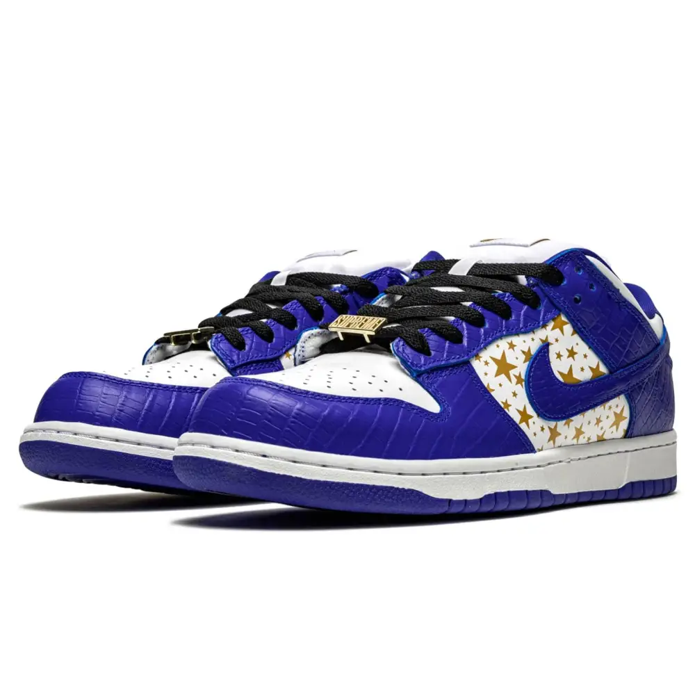 Supreme x Nike Dunk Low OG SB QS 'Hyper Royal' BD6A9484