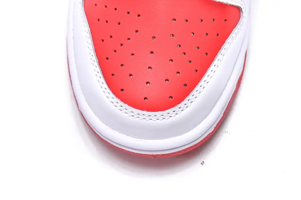 Nike Dunk Low Championship Red CW1590-600 