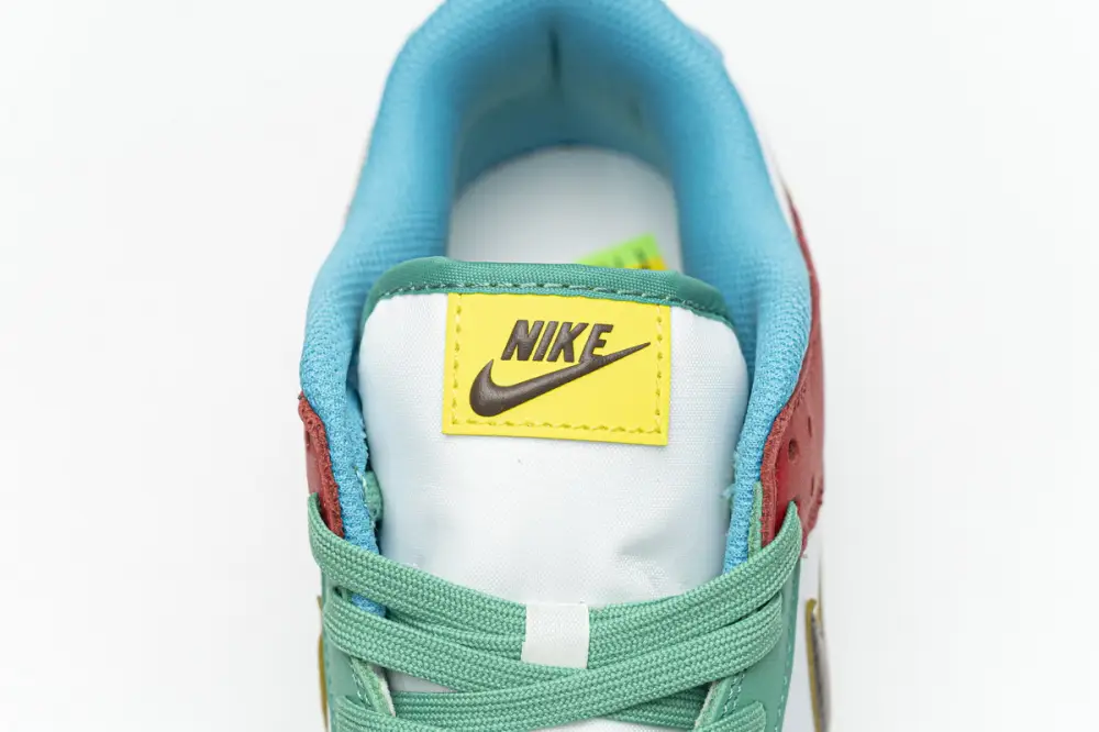 Nike Dunk Low SE Free.99 White DH0952-100 