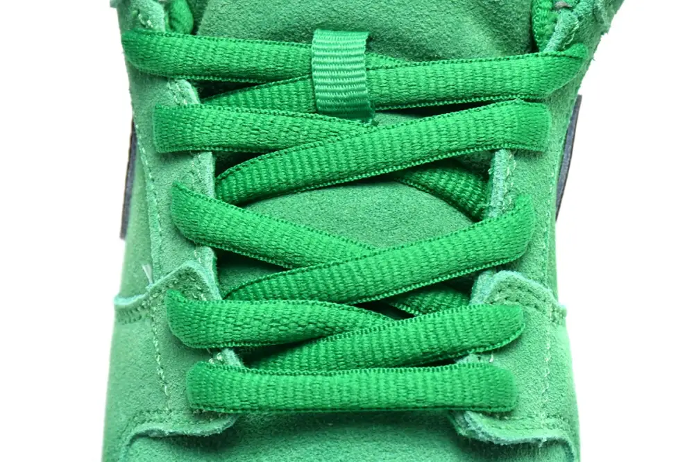 Nike SB Dunk Low St. Patrick’s Day BQ6817-303 