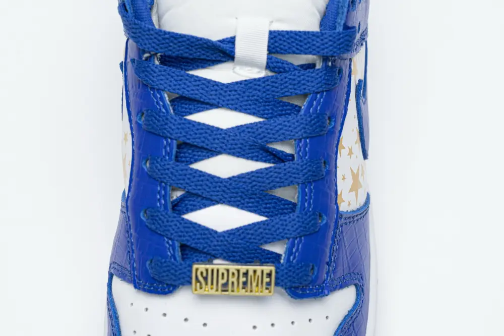 Supreme Supreme Dunk Reps x Nike SB Dunk Low "Blue Stars” DH3228-100
