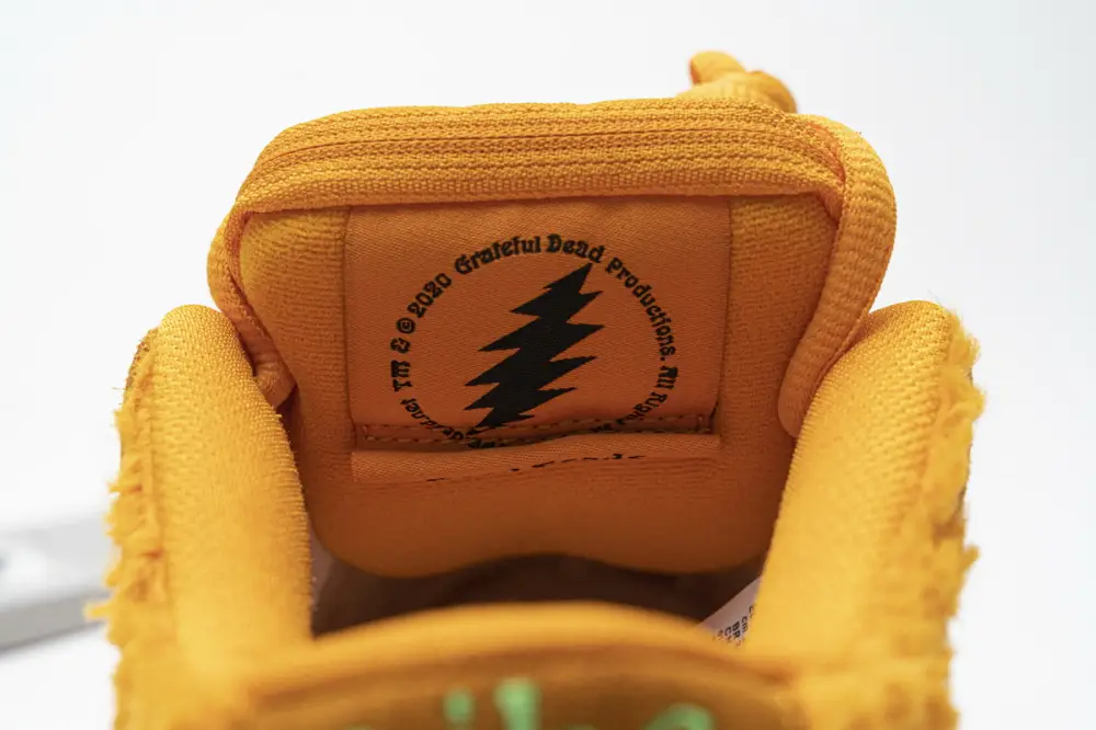 Grateful dunk Orange Bear Dead x Nike SB Dunk Low Pro QS “ Orange Bear” CJ5378-800
