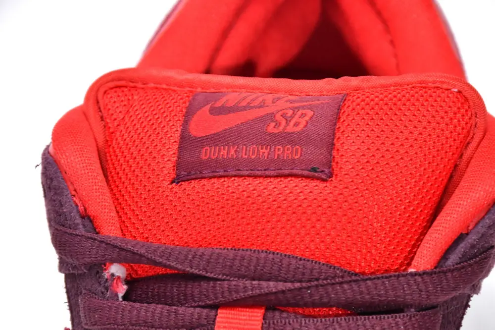 Nike SB Dunk Low Dunk Cherry  Cherry DM0807-600