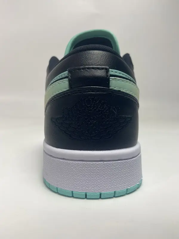 Air Jordan 1 "Tropical Twist"  Jordan 1 Low SE Tropical Twist CK3022-301