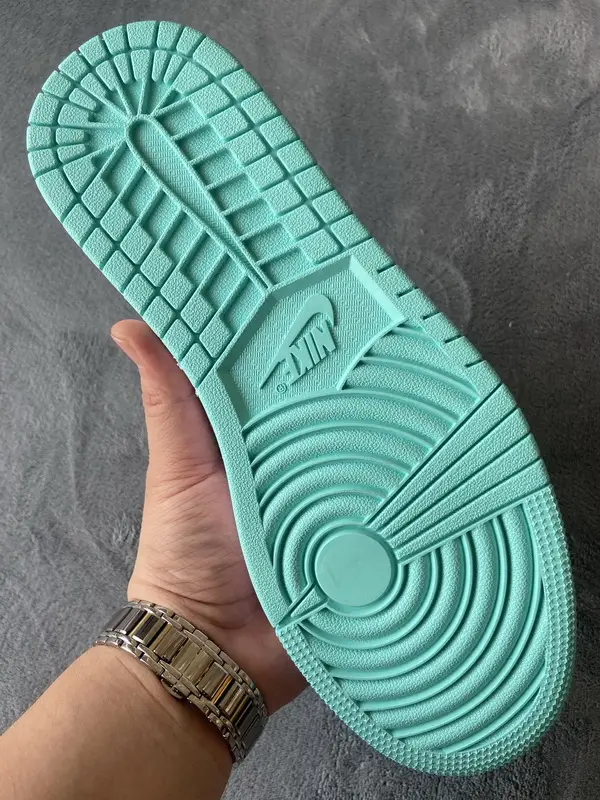 Air Jordan 1 "Tropical Twist"  Jordan 1 Low SE Tropical Twist CK3022-301