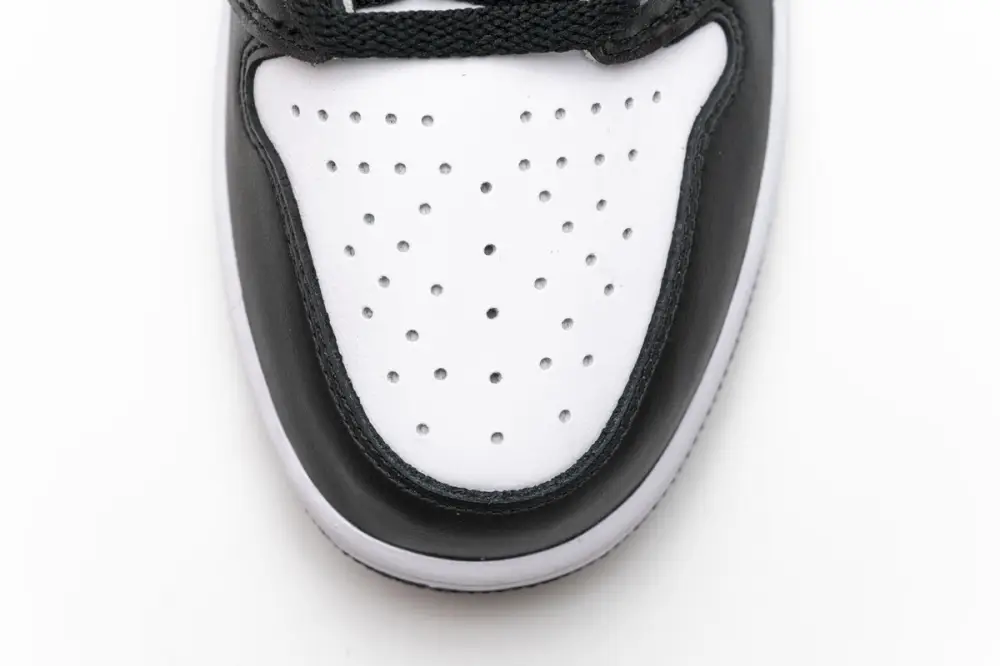 Air Jordan 1 Retro  High Black White (2014) 555088-010 