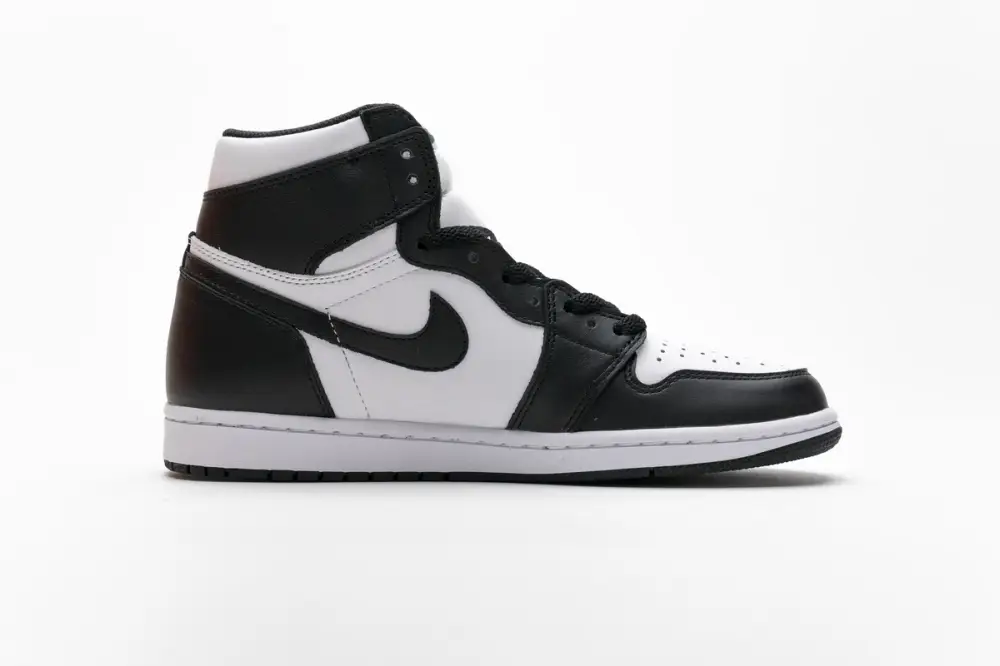 Air Jordan 1 Retro  High Black White (2014) 555088-010 