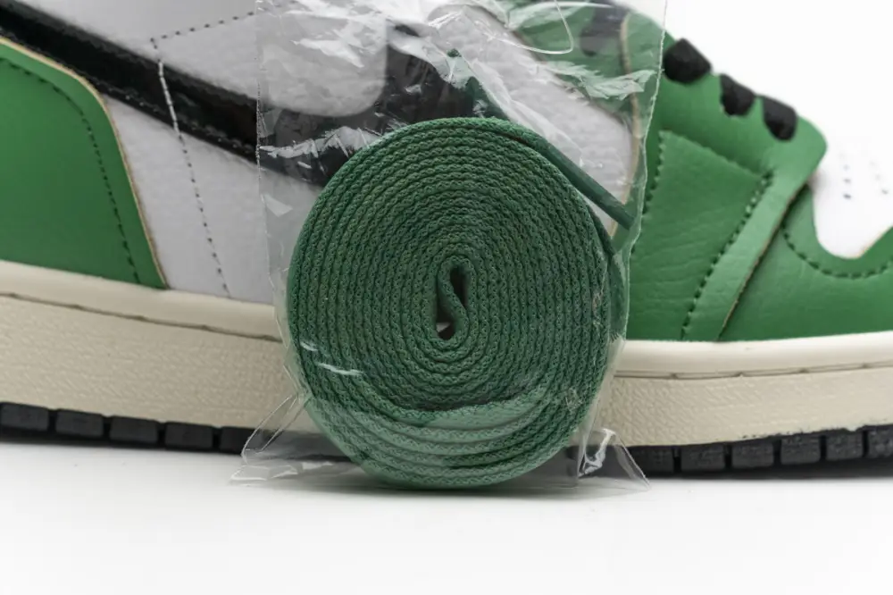 Air DB4612-300 Jordan 1 Retro High OG “Lucky Green” DB4612-300