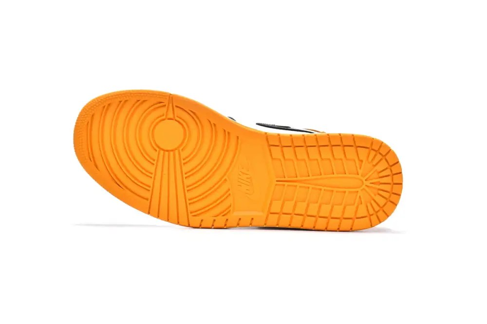 Air 1 to 1 jordan reps Jordan 1 High OG Yellow Toe  555088-711