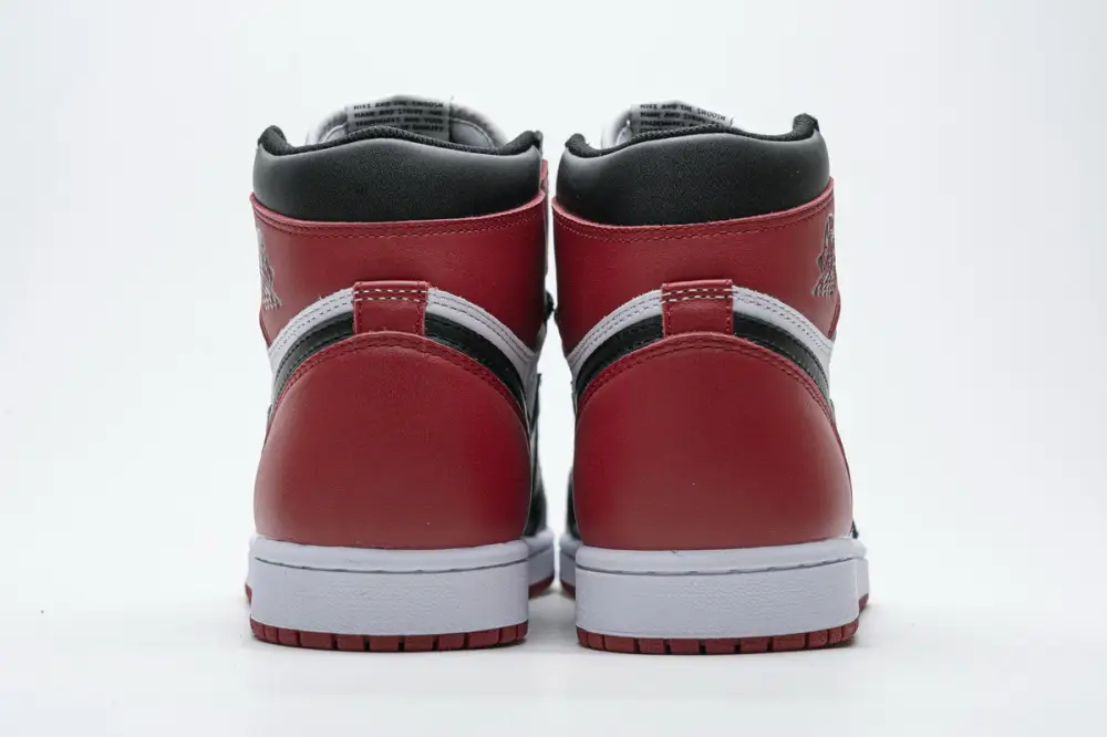 Air Jordan 1 Retro Black Toe (2016) 555088-125 