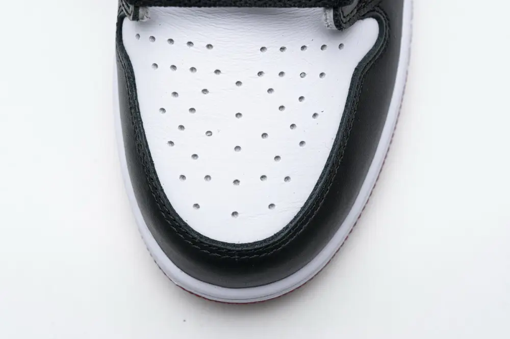 Air Jordan 1 Retro Black Toe (2016) 555088-125 