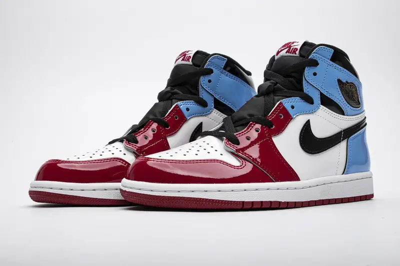 Air replica chicago Jordan 1 Retro High Fearless UNC Chicago CK5666-100
