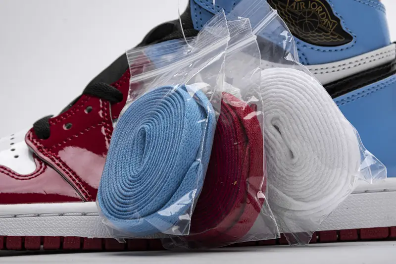 Air replica chicago Jordan 1 Retro High Fearless UNC Chicago CK5666-100