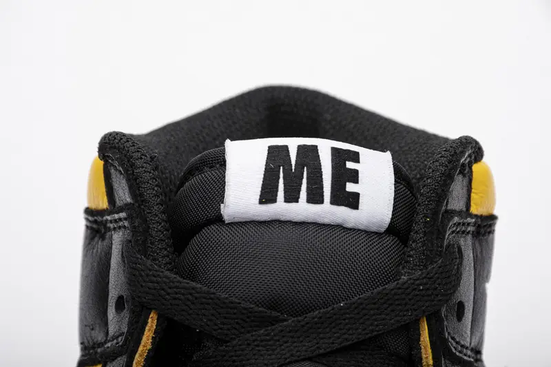 Air Jordan 1 Retro High Not for Resale Varsity Maize 861428-107 