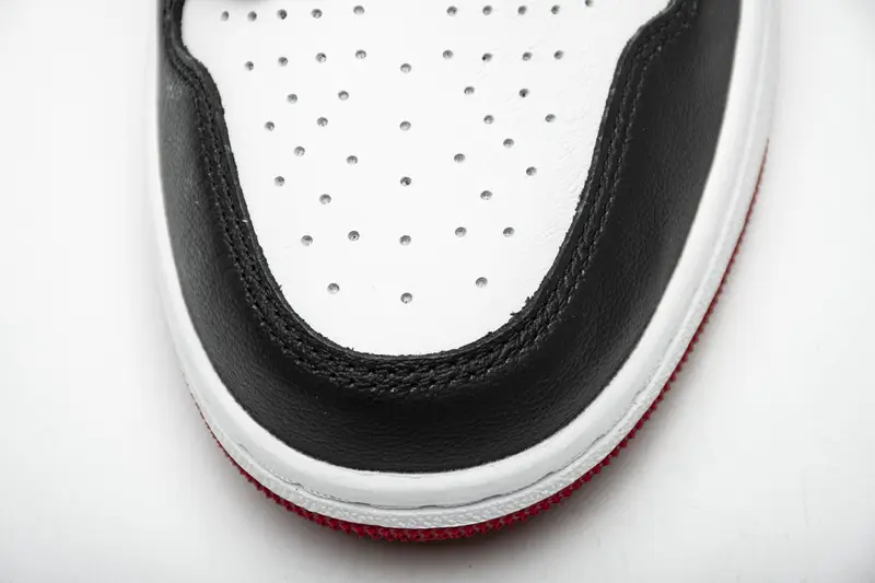 Air Jordan 1 Retro High Satin Black Toe CD0461-016 