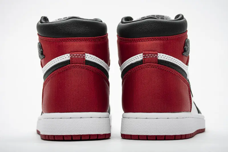 Air Jordan 1 Retro High Satin Black Toe CD0461-016 